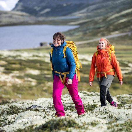 Отель Smuksjoseter Fjellstue Hovringen Экстерьер фото