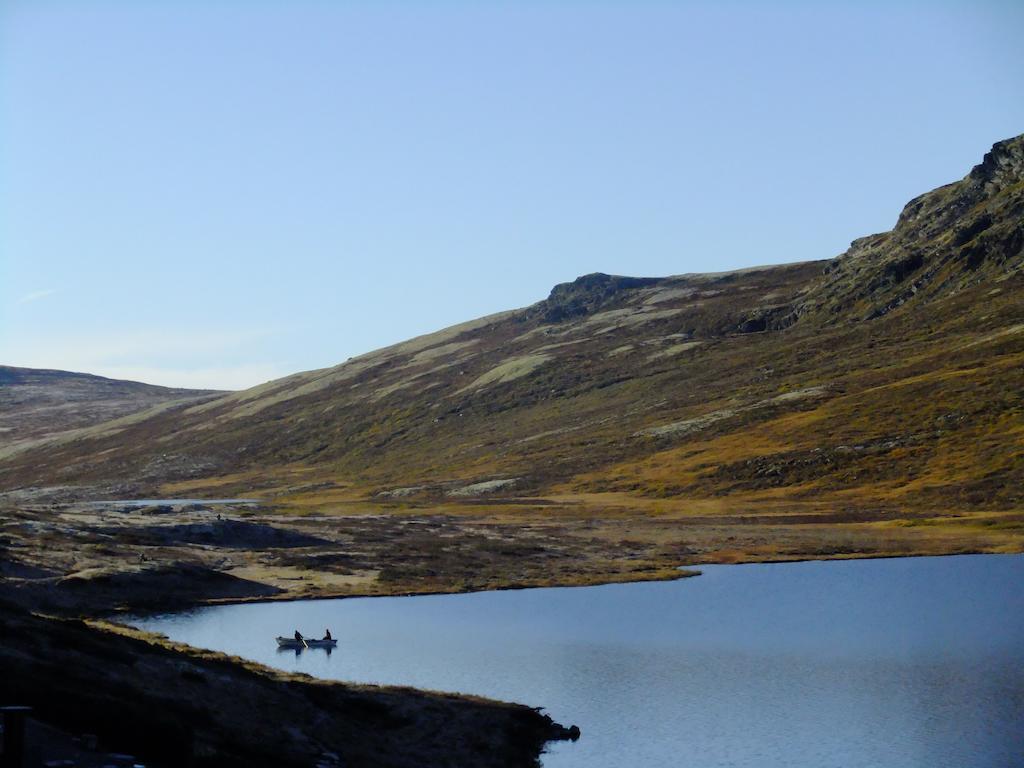 Отель Smuksjoseter Fjellstue Hovringen Экстерьер фото